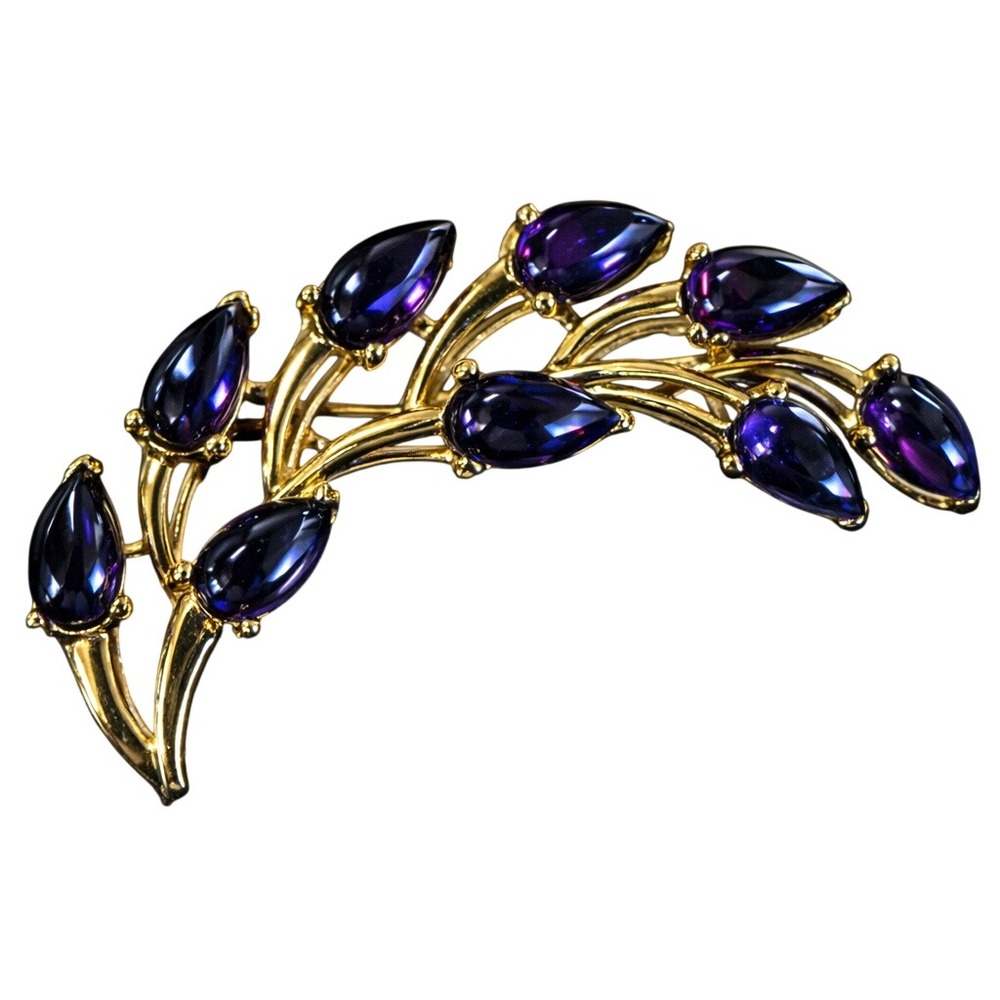 Trifari Vintage Gold Tone Purple Amethyst Glass Cabochon Floral Spray Brooch Pin